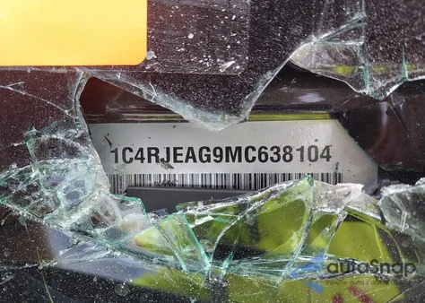 2021 Jeep Grand Cherokee Laredo X 4X2 z USA, uszkodzony, nr VIN 1C4RJEAG9MC638104